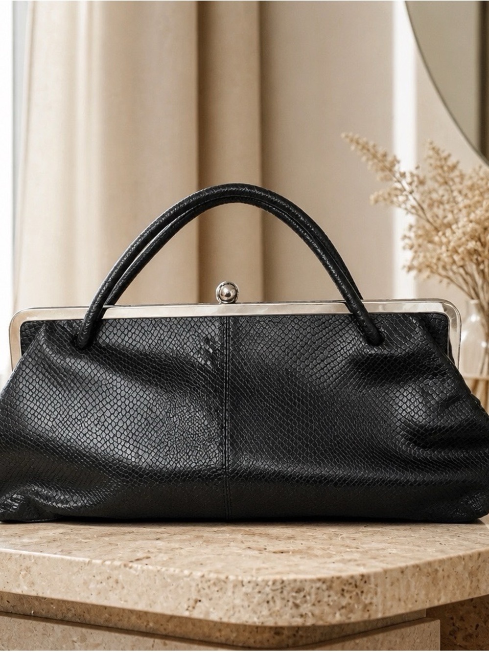 2404 -BANANA REPUBLIC Black Snakeskin Embossed Leather Framed Satchel Bag - Vint